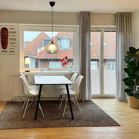 Apartment Bright Quiet Studio Near Metro, & Center *